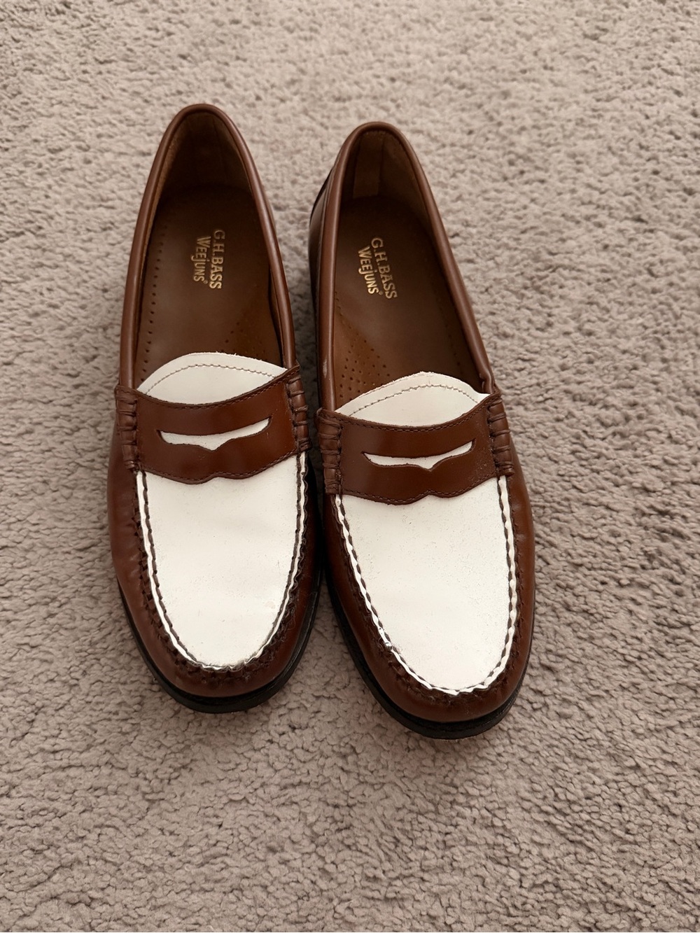 GH Bass Weejuns Two toned loafers